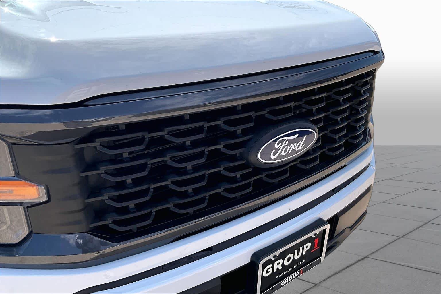 Used 2025 Oxford White Ford STX image 28