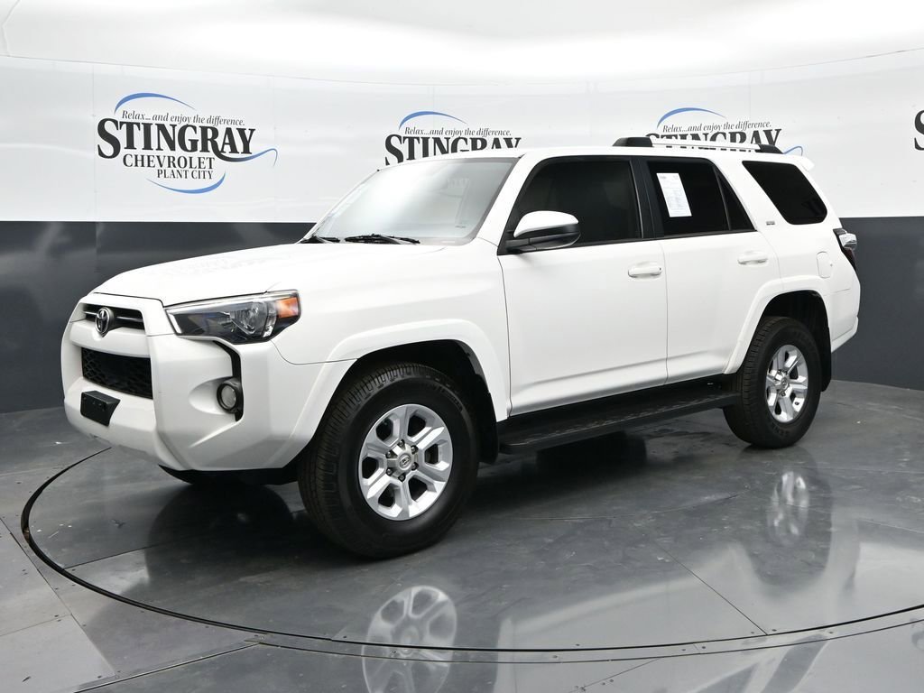 Used 2020 White Toyota SR5 image 3