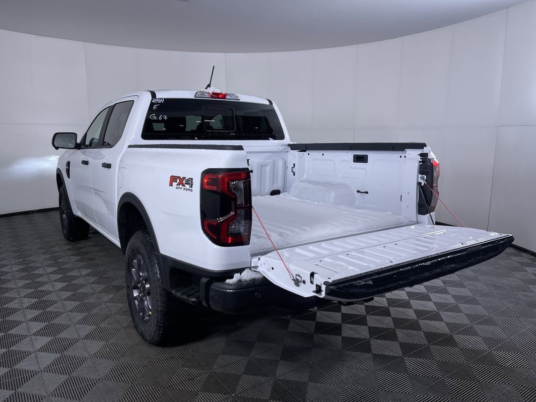 New 2025 Oxford White Ford XLT image 26