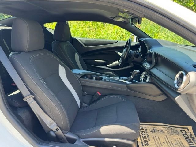 Used 2023 Summit White Chevrolet 1LT image 14