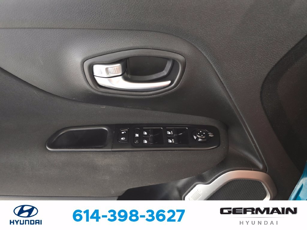 Used 2021 Teal Jeep Latitude image 26