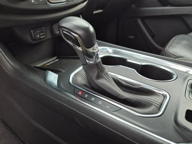 Used 2021 Black Chevrolet Premier image 41