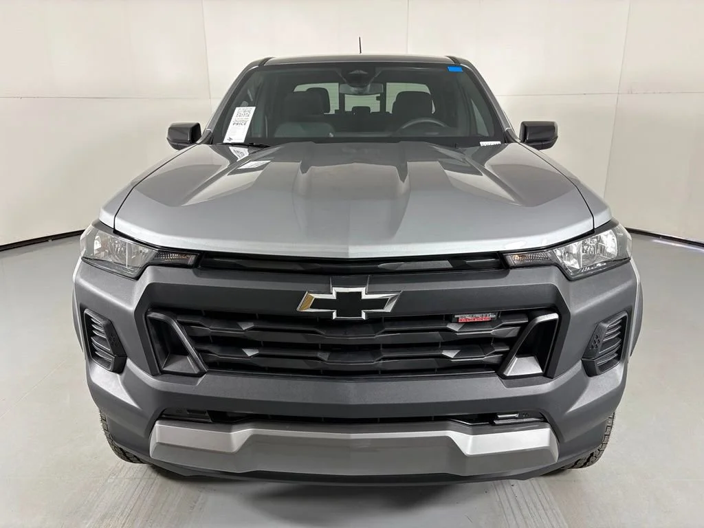 New 2026 Sterling Gray Metallic Chevrolet Trail Boss image 4