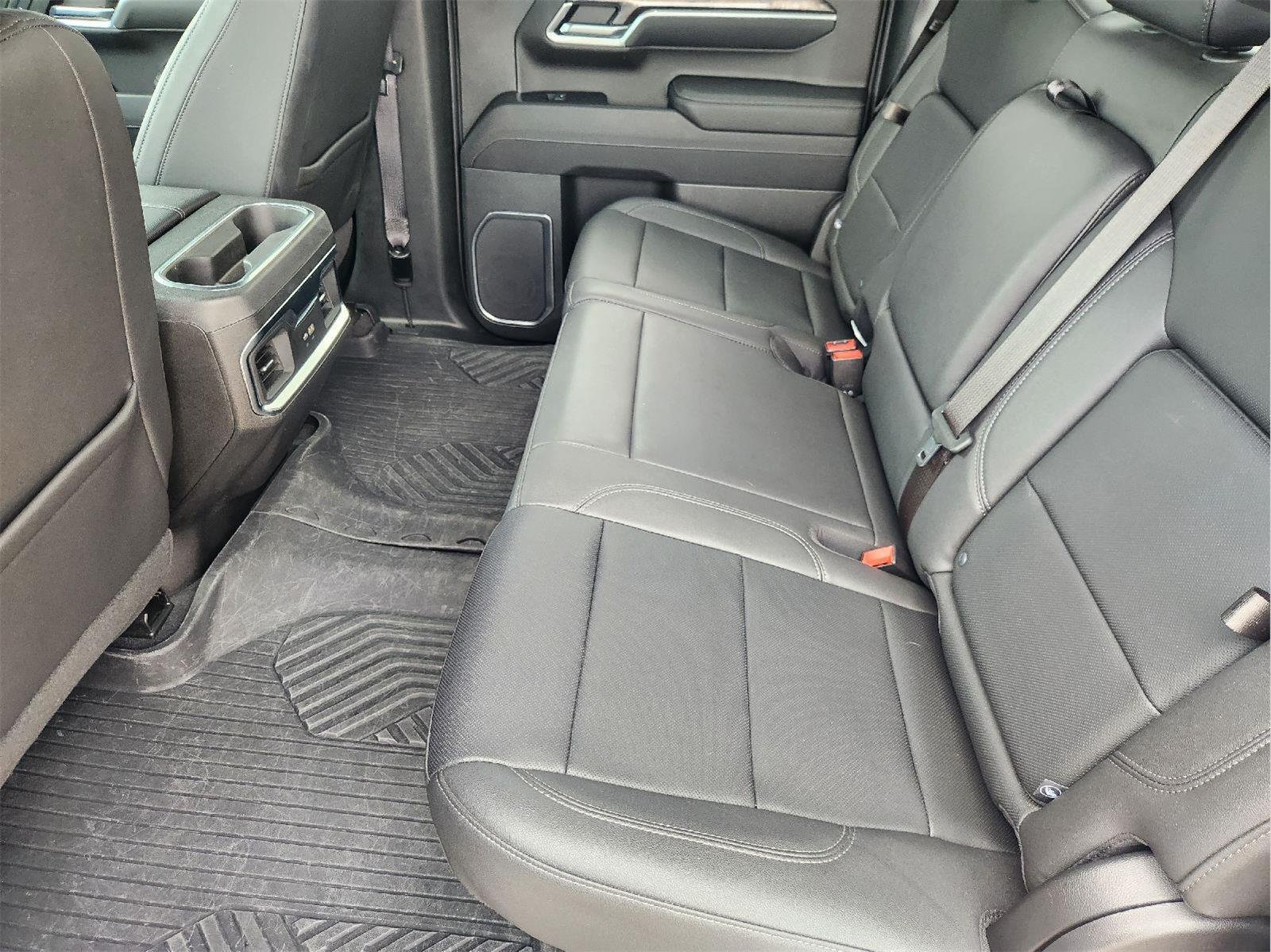 Used 2023 Iridescent Pearl Tricoat CHEVROLET LTZ image 31