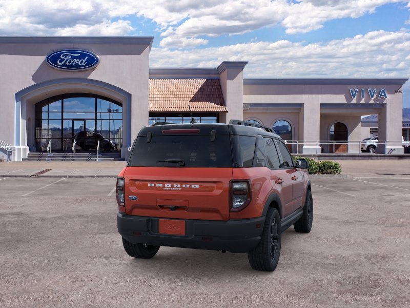 New 2024 Hot Pepper Red Tinted Clearcoat Ford Outer Banks® image 8