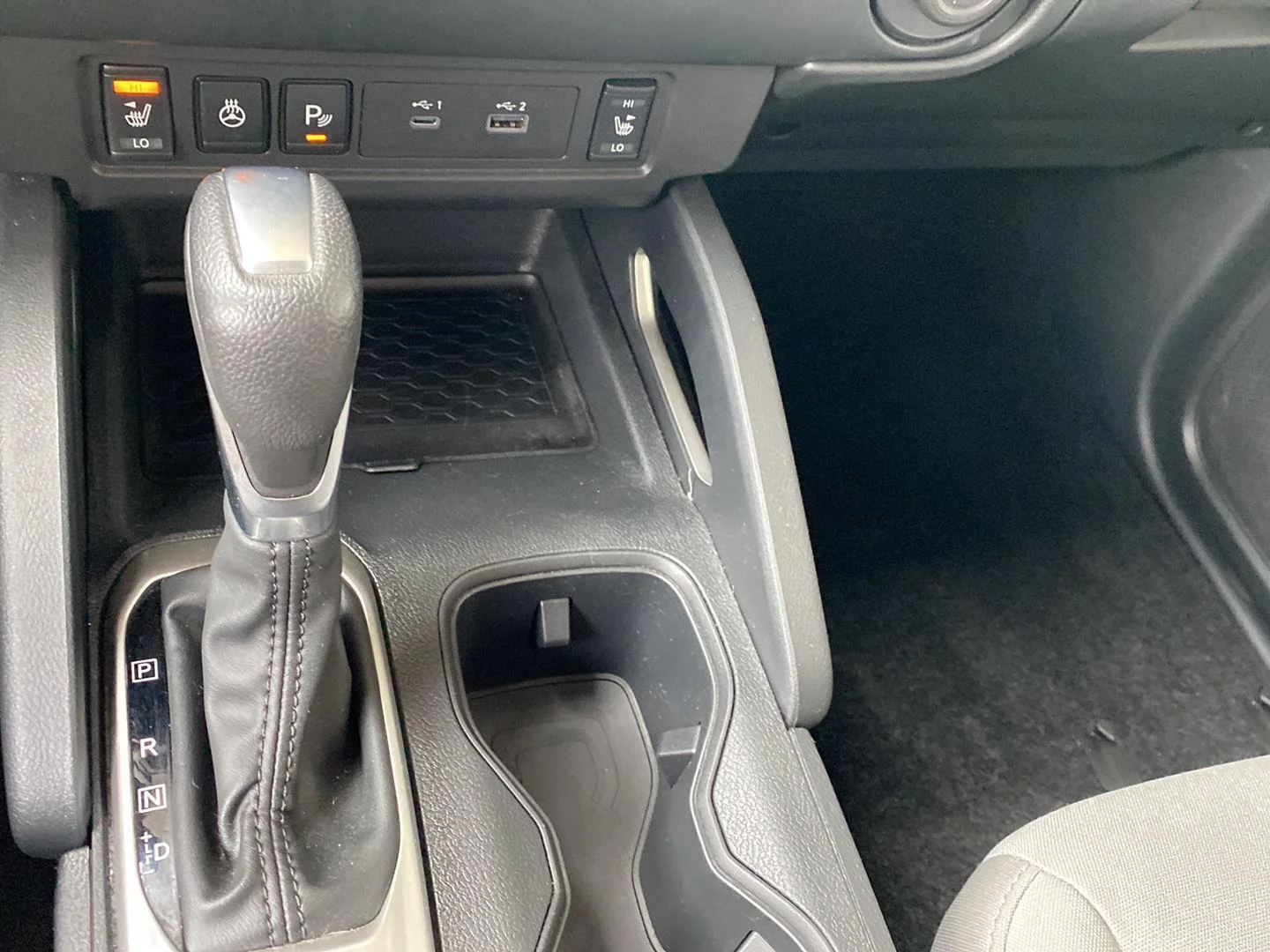 Used 2022 Gun Metallic Nissan SV image 26