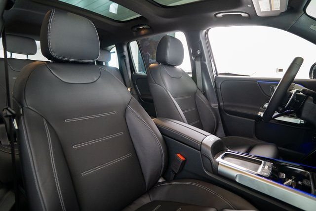 New 2026 Night Black Mercedes-Benz GLB 35 AMG® image 13