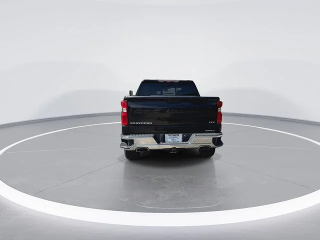 Used 2022 Black Chevrolet LTZ image 9
