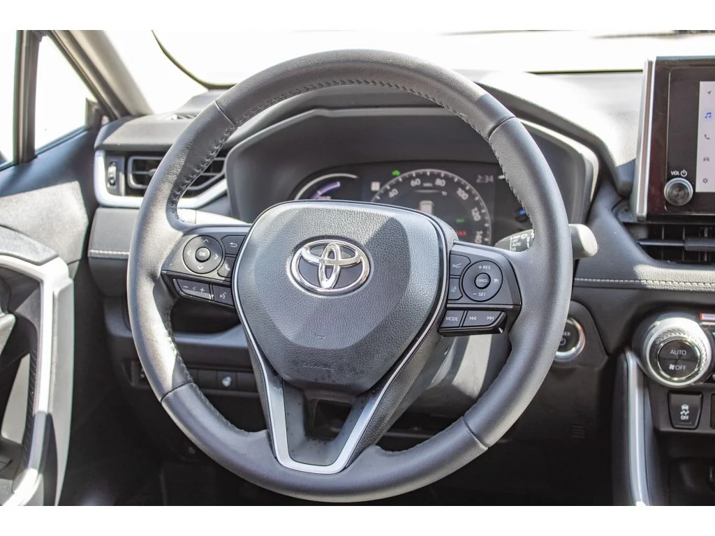 Used 2025 Blueprint Toyota Hybrid XLE image 35