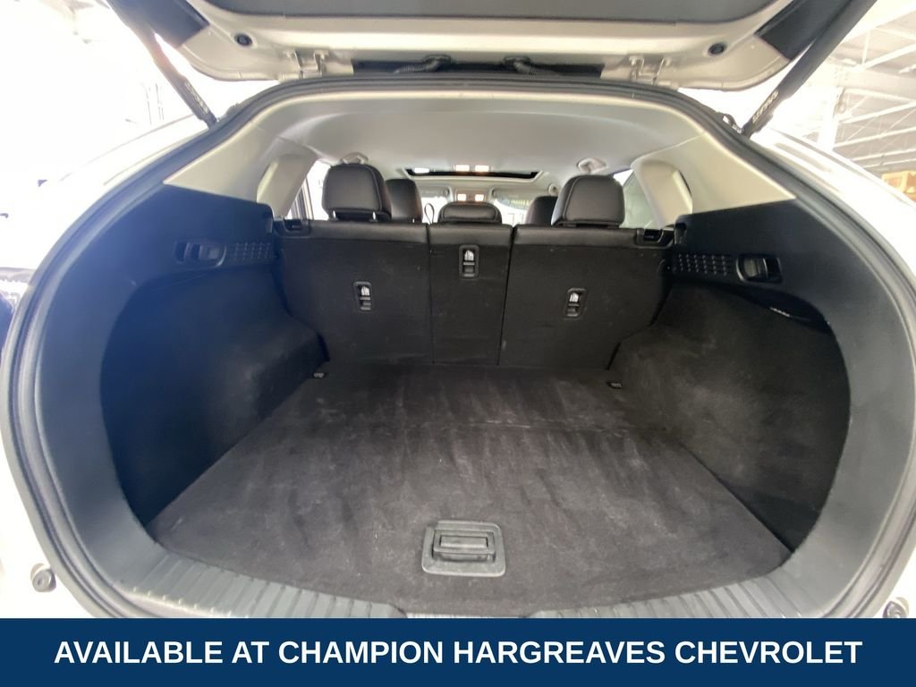 Used 2025 Quartz Metallic Mazda 2.5 S Preferred Package image 34