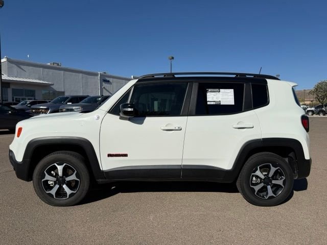 Used 2022 Alpine White Clearcoat Jeep Trailhawk image 10
