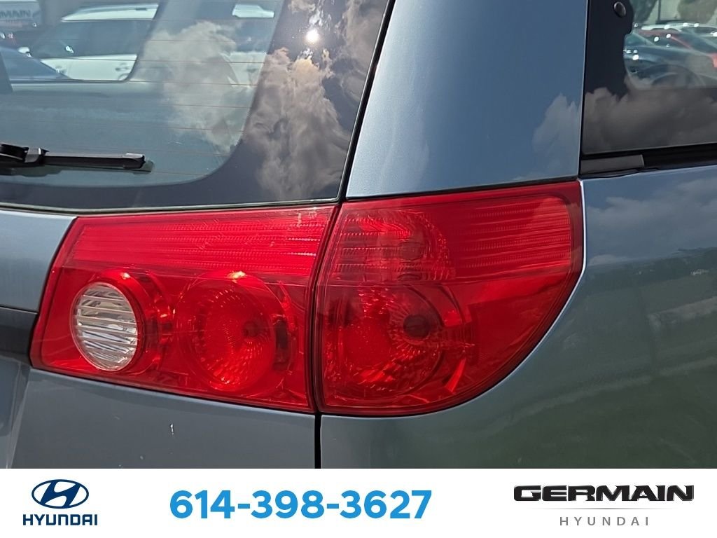 Used 2008  Toyota  image 9
