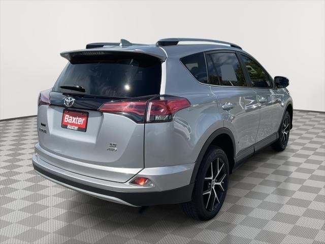 Certified Used 2018 SILVER SKY METALLIC Toyota  image 23