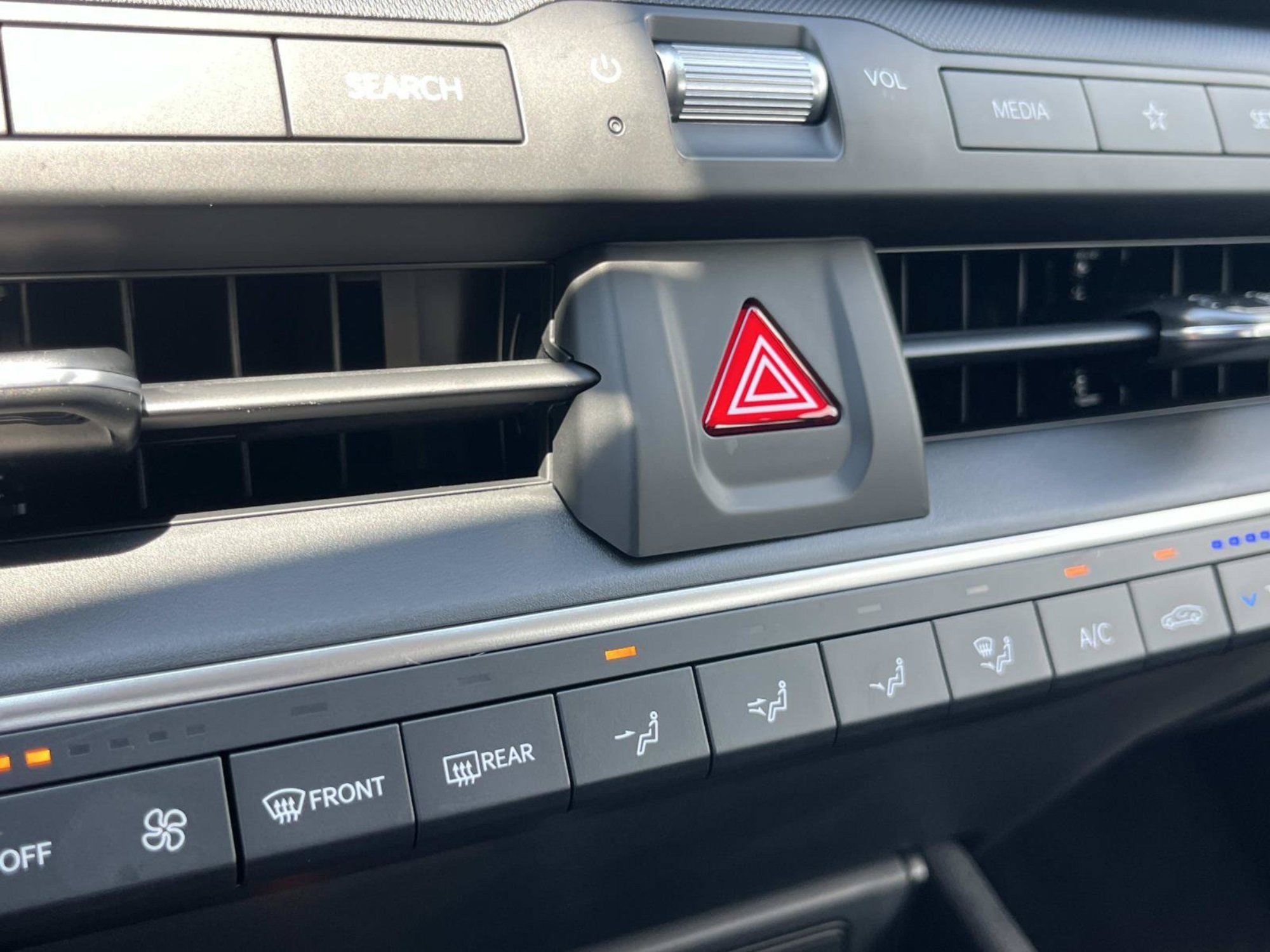 New 2026 Steel Gray Kia LXS image 29