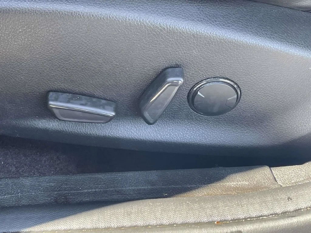 Used 2018 Blue Ford ST image 26