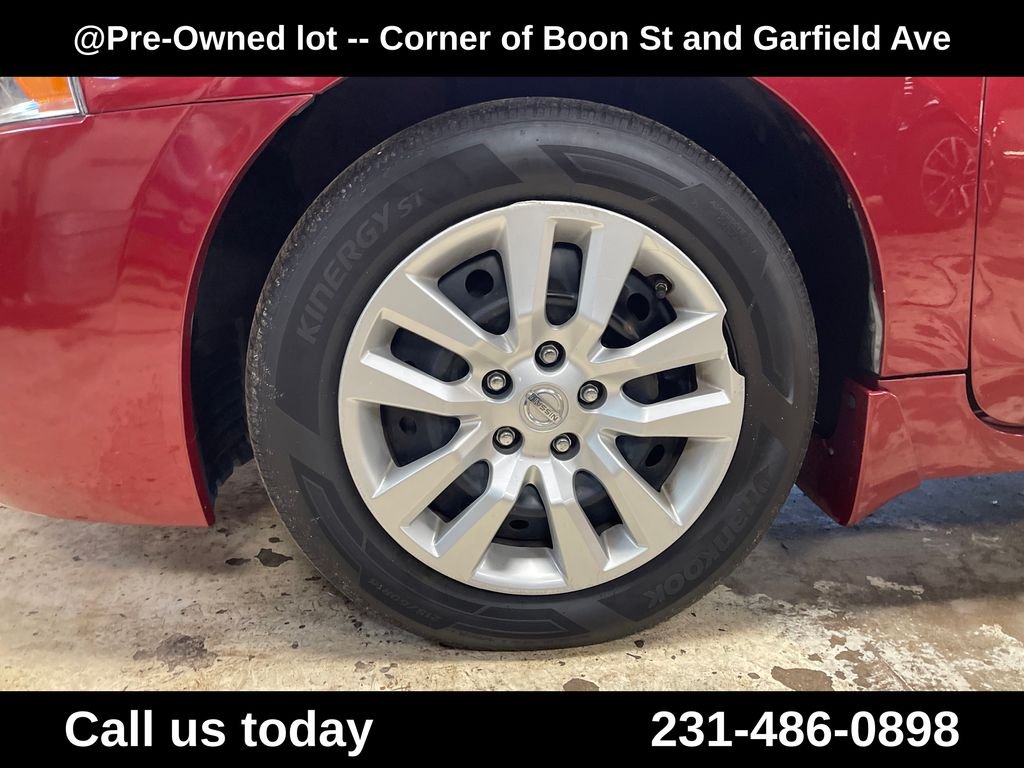 Used 2013 Red Nissan 2.5 S image 11
