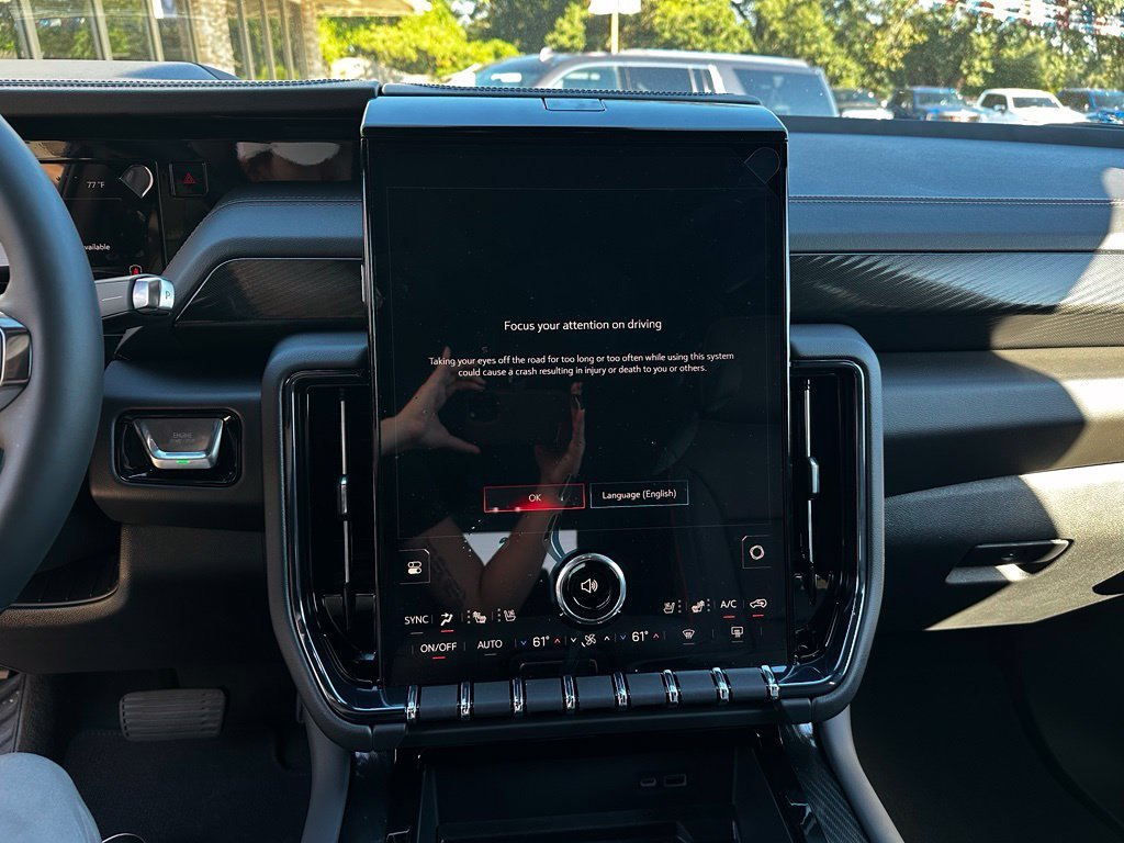 2026 GMC Yukon AT4 - Photo 8