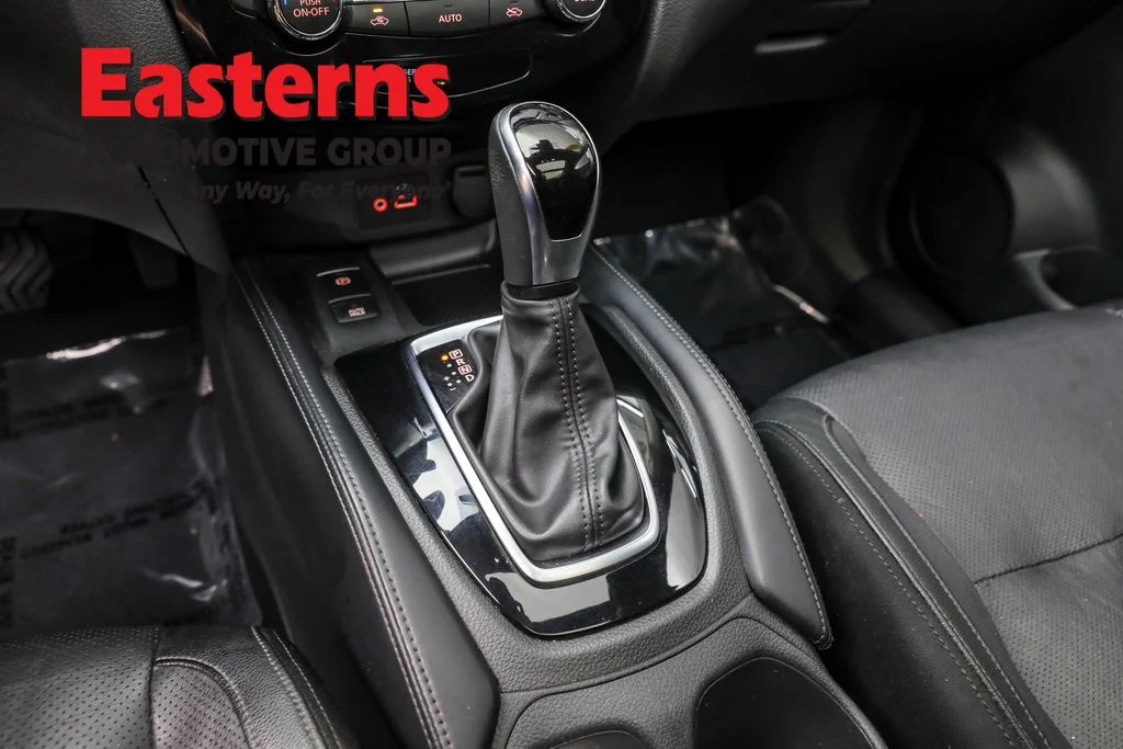 Used 2020 Black Nissan SL image 13