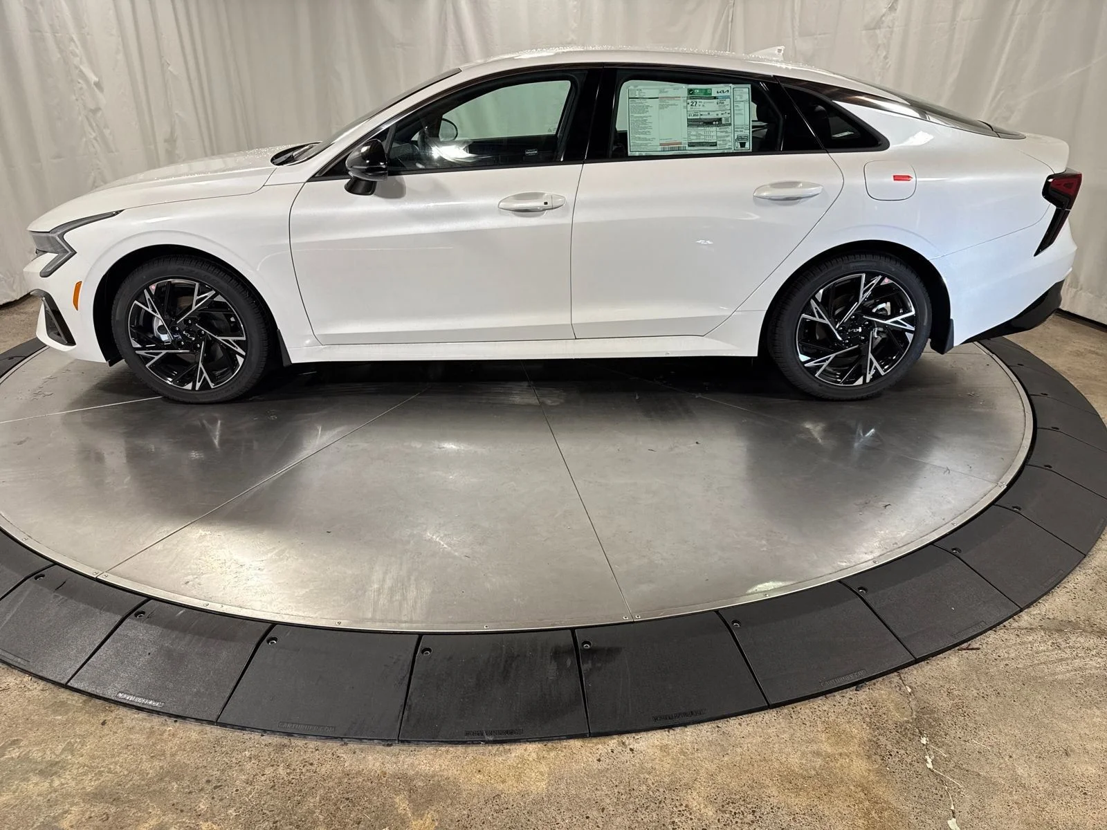 New 2026 Snow White Pearl Kia GT-Line image 6