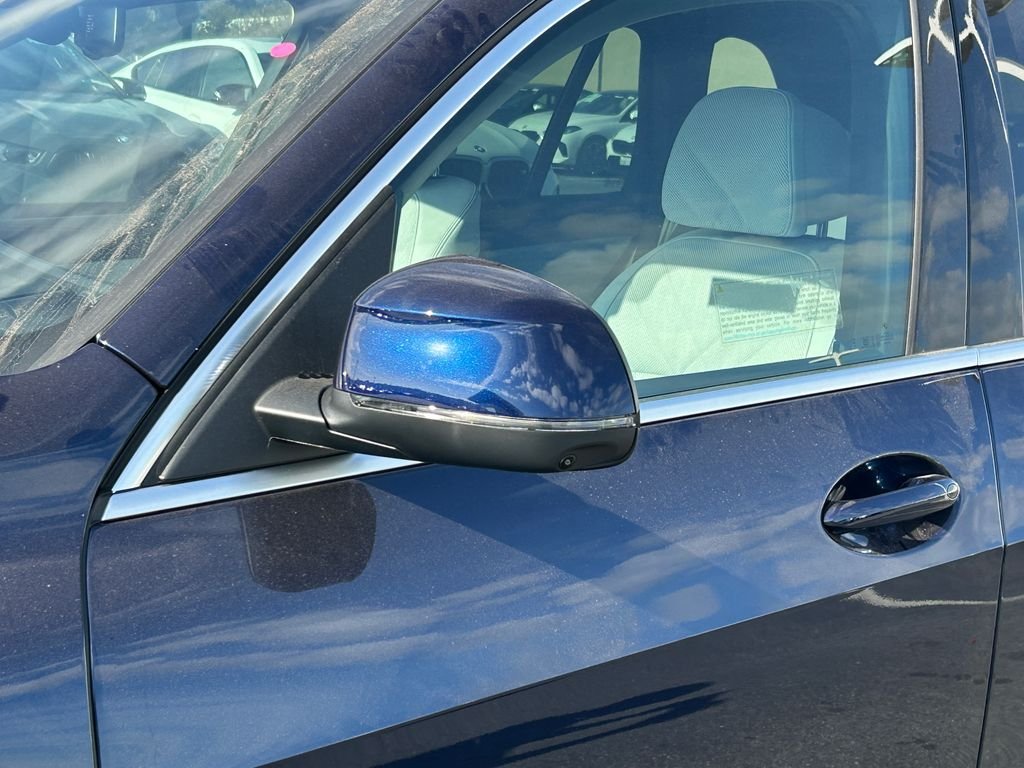 New 2026 Tanzanite Blue II Metallic BMW xDrive50e image 10