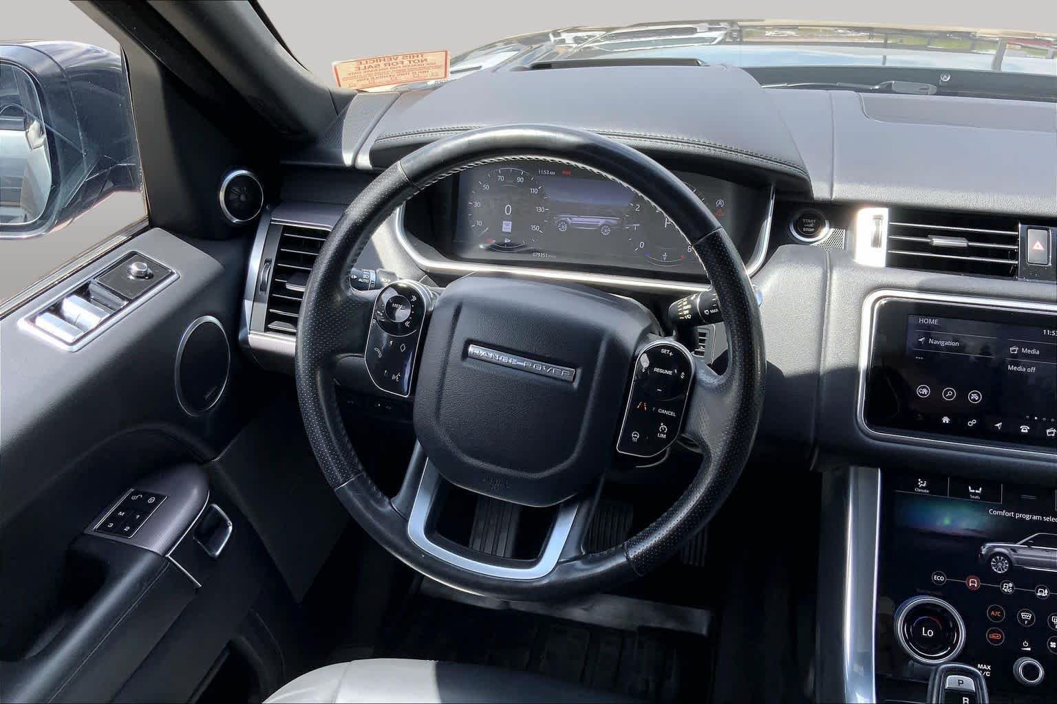 Used 2019 Borealis Black Metallic Land Rover HSE image 6