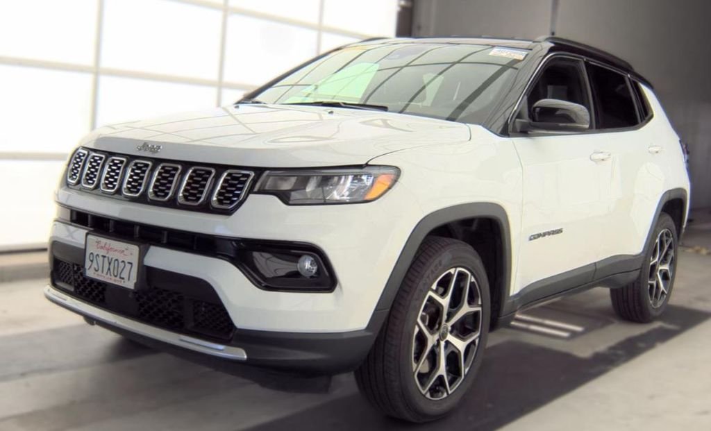 Used 2025 White Jeep Limited image 1