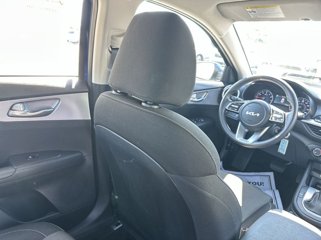 Used 2024 Blue Kia LXS image 15