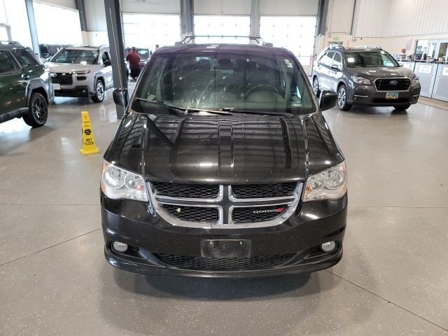Used 2020 Brilliant Black Crystal Pearlcoat Dodge SXT image 2