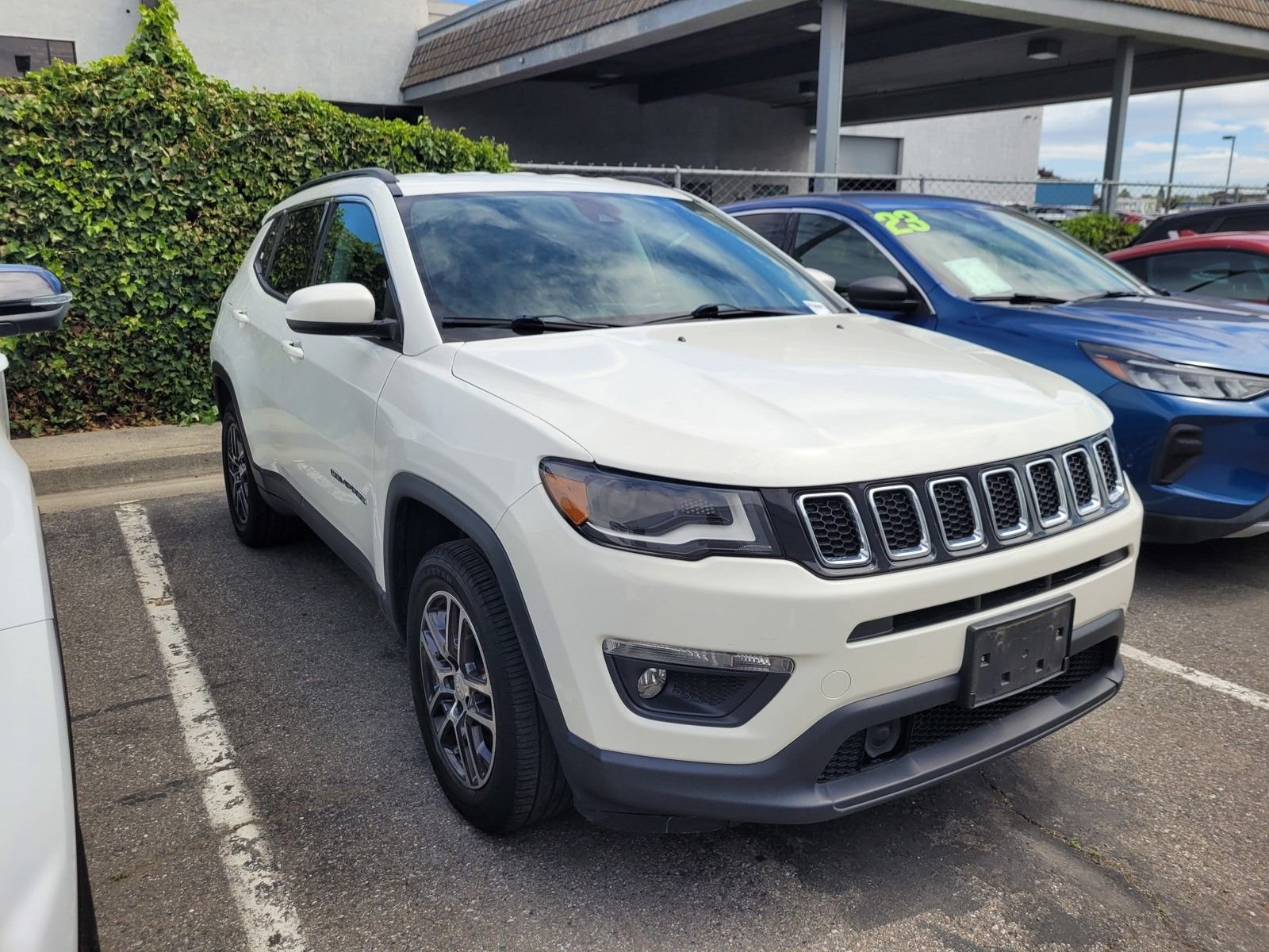 2017 Jeep New Compass Latitude photo 3