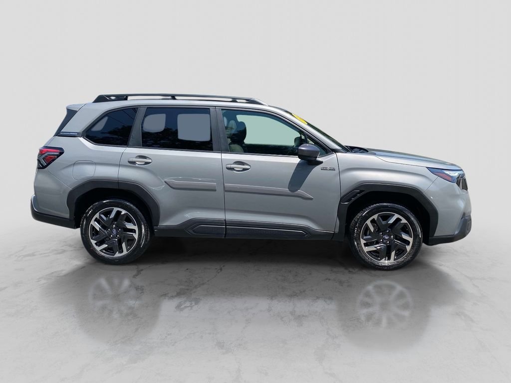 Used 2025 Beige Subaru Premium image 8