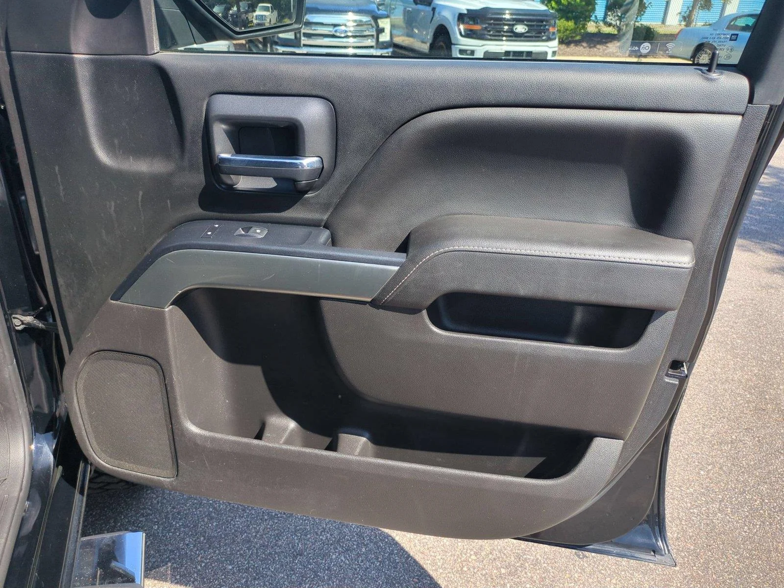 Used 2018 Black Chevrolet LT image 34