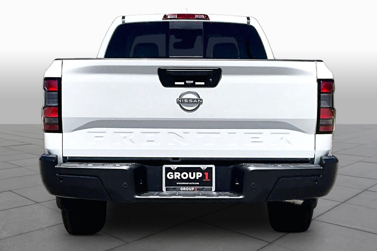 New 2026 Glacier White Nissan S image 4