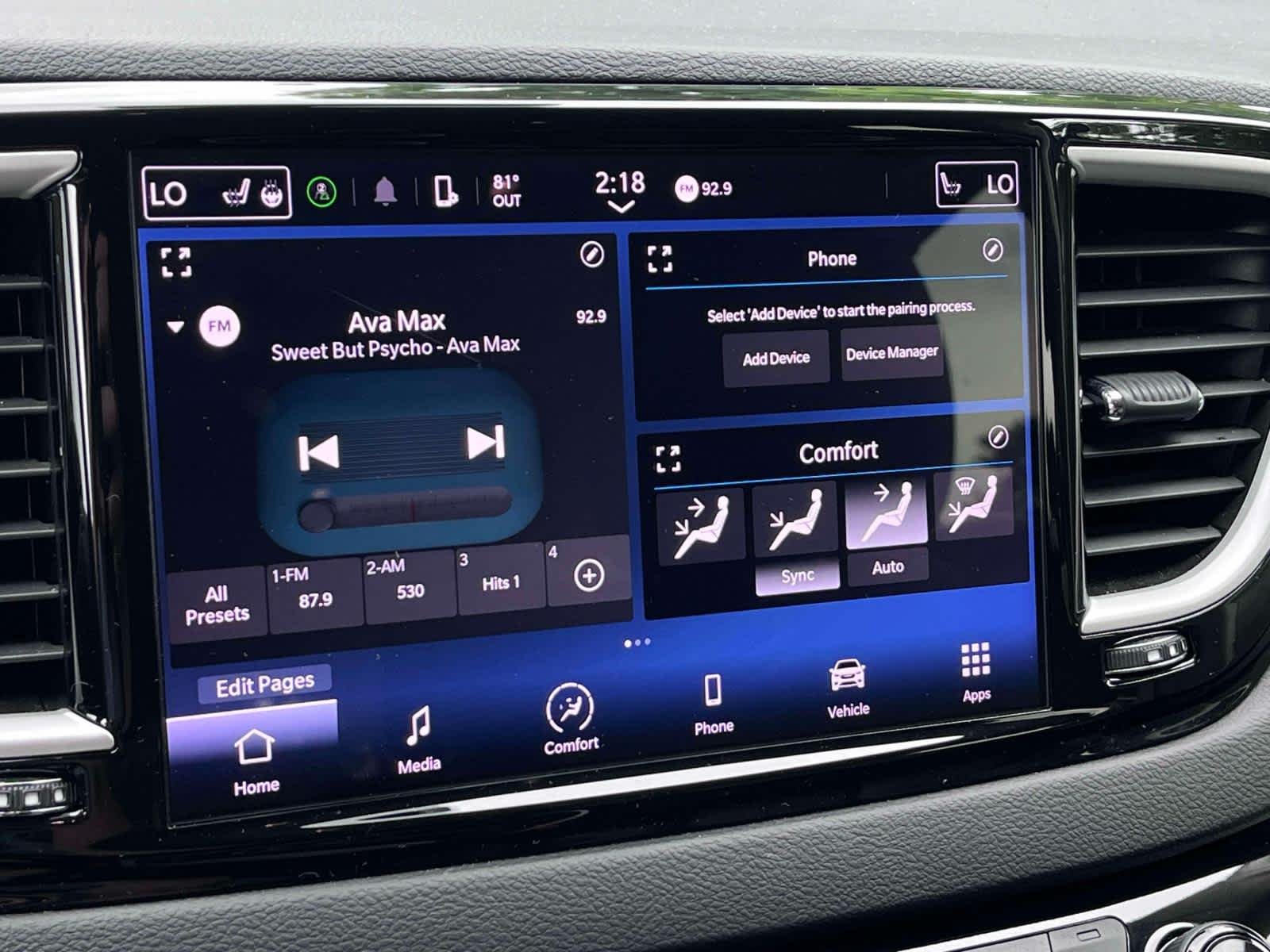 Used 2023 Blk/black Chrysler Touring L image 23