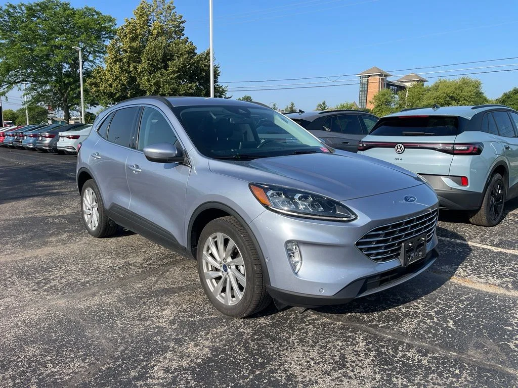 Used 2022 Iced Blue Silver Metallic Ford Titanium image 4
