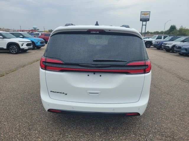2026 Chrysler Pacifica Select - Photo 24