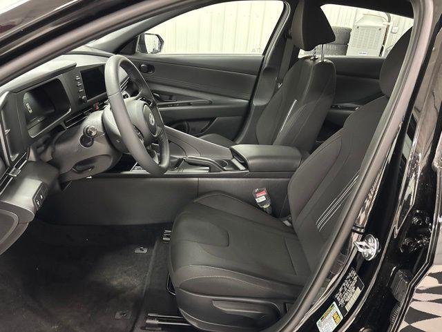 New 2026 Black Hyundai SEL Sport image 2