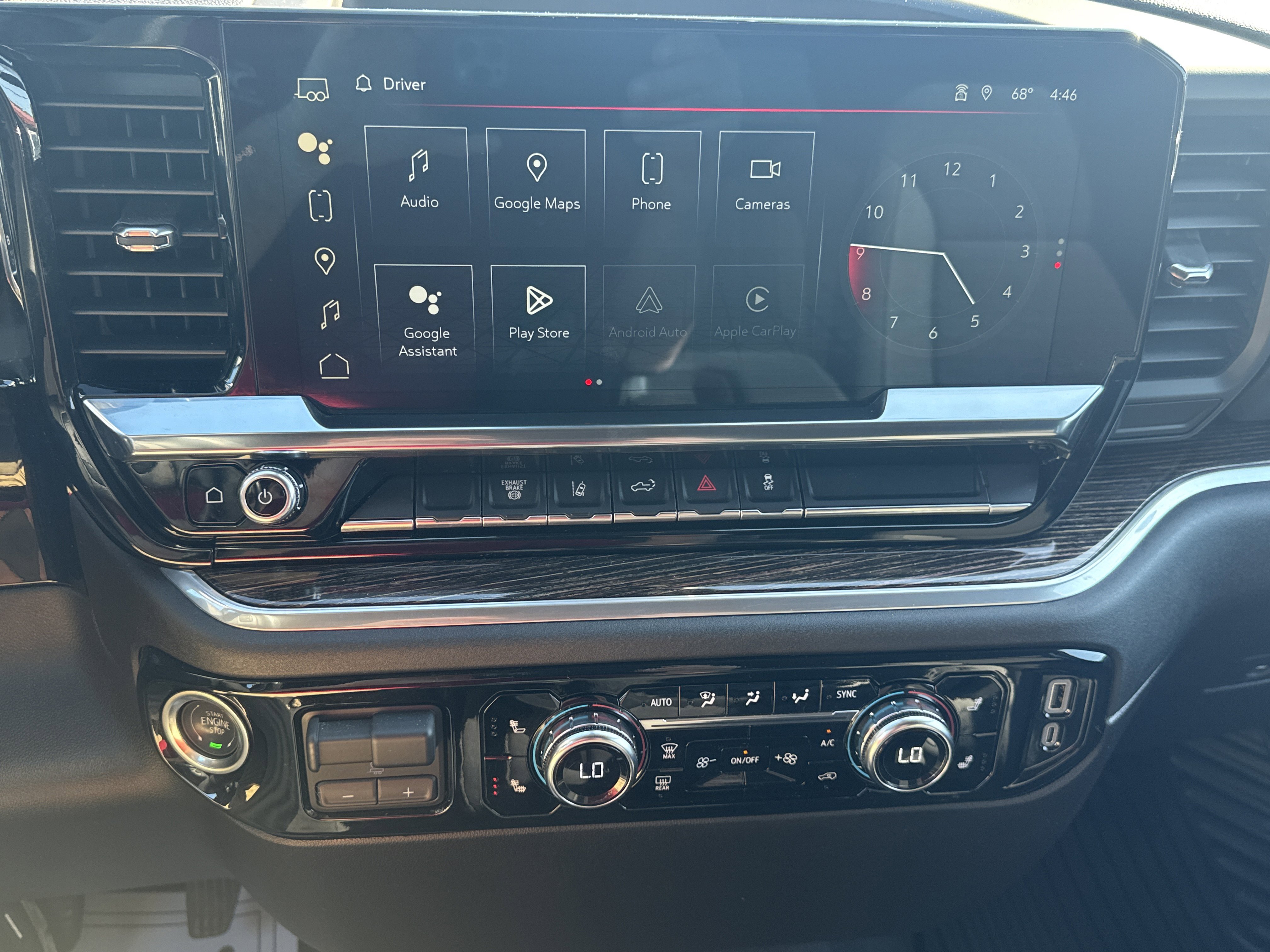 Used 2024 Onyx Black GMC SLE image 21