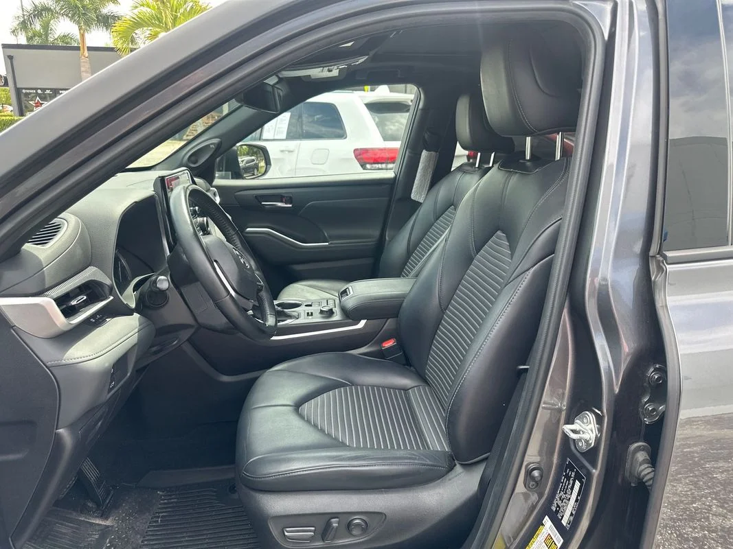 Used 2022 Gray Toyota XSE image 17