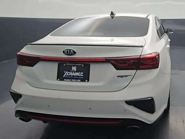 Used 2021  Kia GT Sedan 4D image 5