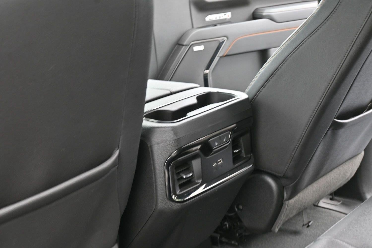 Used 2023 SUMMIT WHITE GMC AT4 image 30
