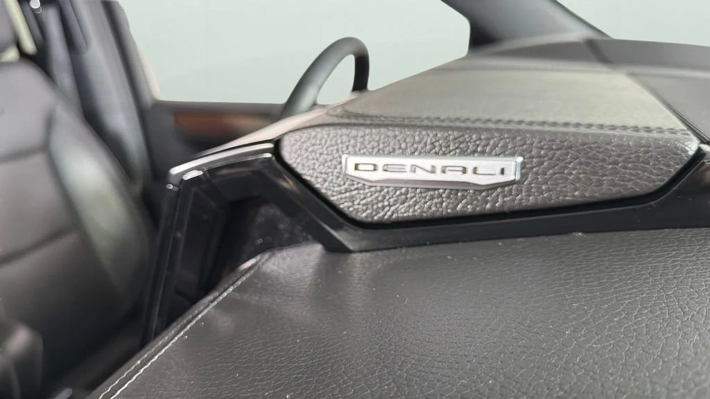 Certified Used 2025 Onyx Black GMC Denali image 40