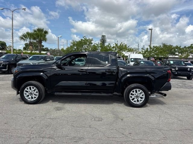 2024 Toyota Tacoma SR - Photo 6