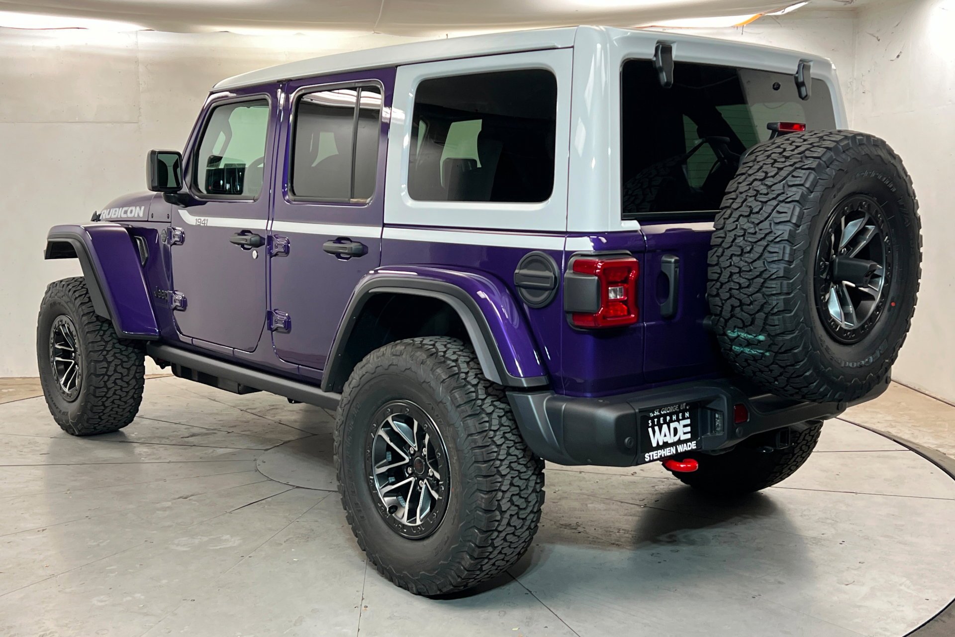 New 2026 Reign Exterior Paint Jeep Rubicon X image 3