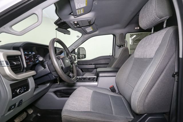 Used 2024  Ford XLT image 35
