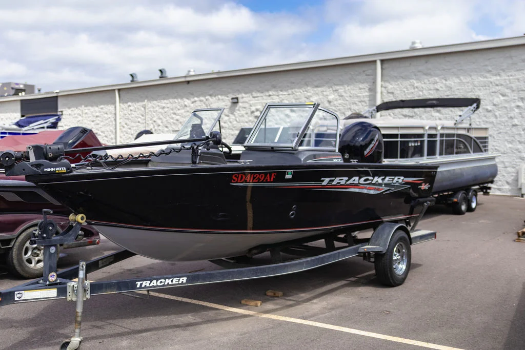 Used 2020  Tracker® Boats  image 1