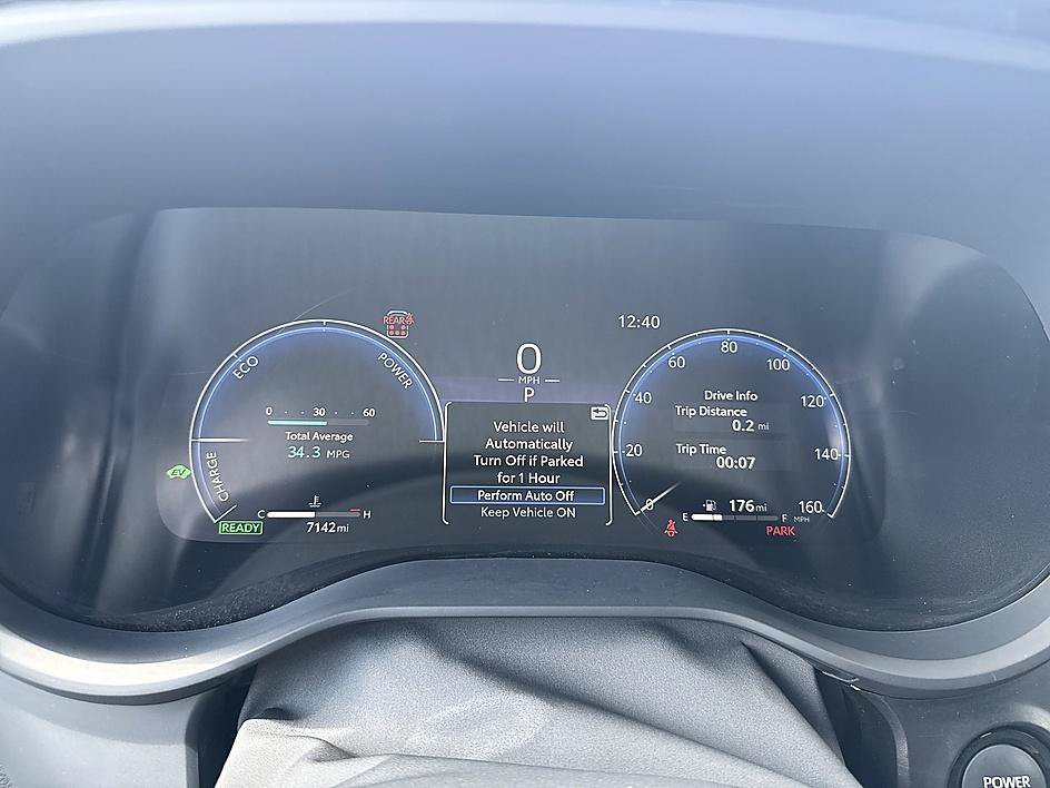 Used 2026 Wind Chill Pearl Toyota Platinum image 14