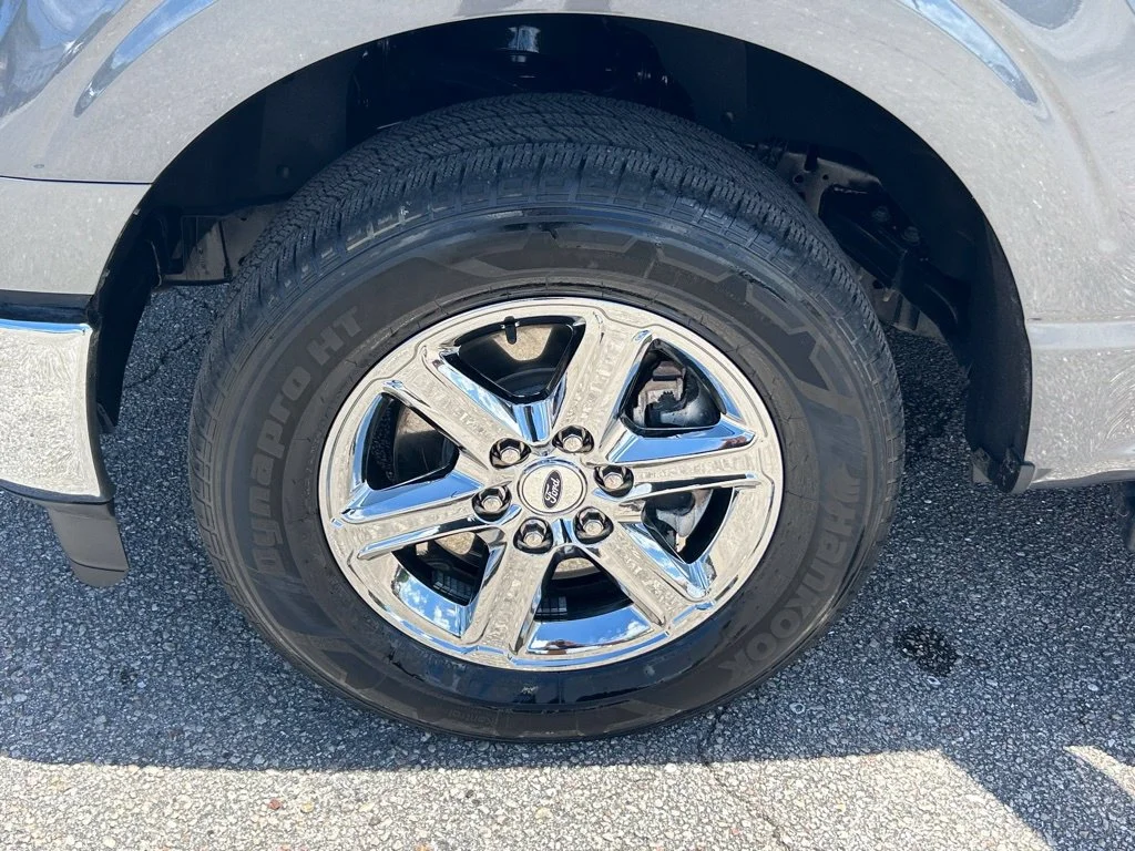 Certified Used 2025 Gray Metallic Ford XLT image 18