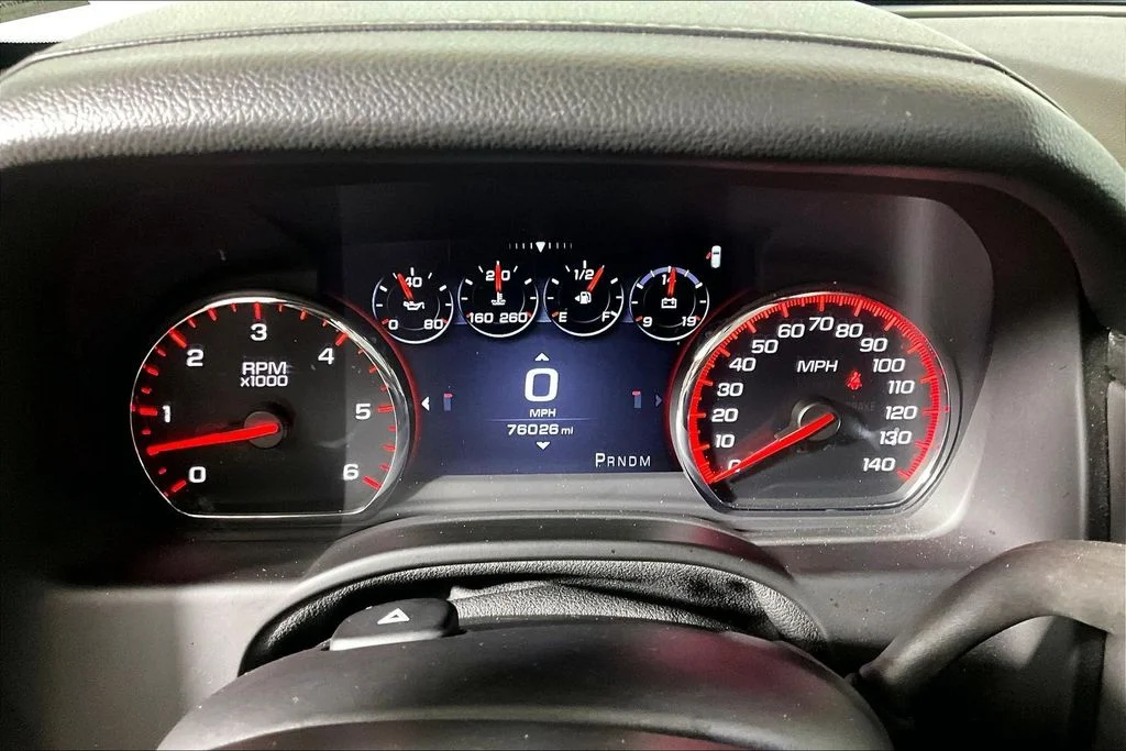 Used 2016 Sparkling Silver Metallic GMC Denali image 16