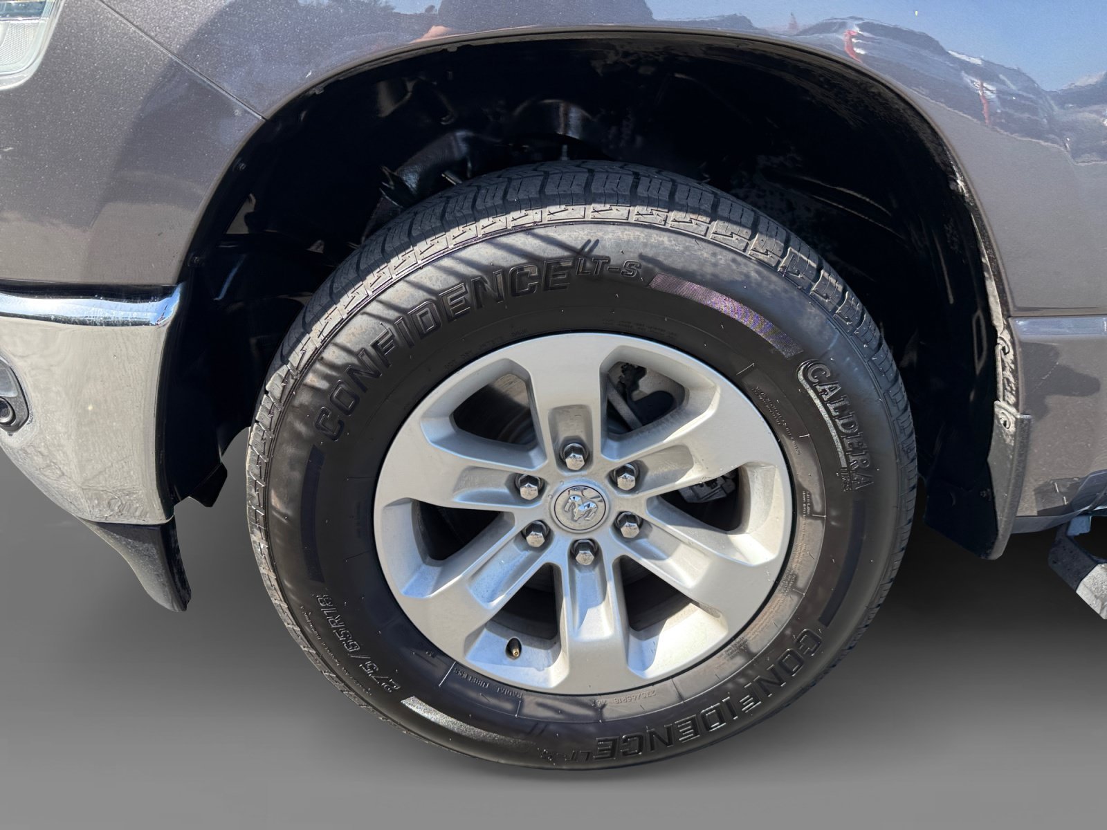 Used 2023 Crystal Metallic Ram Laramie image 9