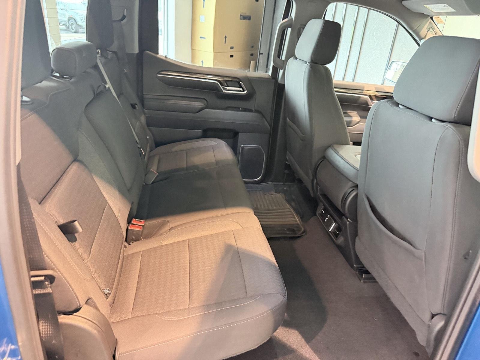 Used 2024 Dynamic Blue Metallic GMC Elevation image 26